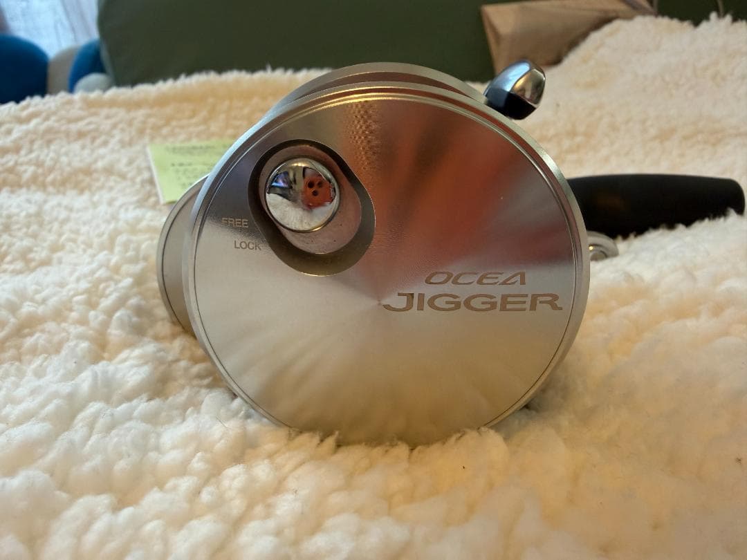 送料無料　新品　SHIMANOシマノ 17オシアジガー 2000NR-PG　右巻