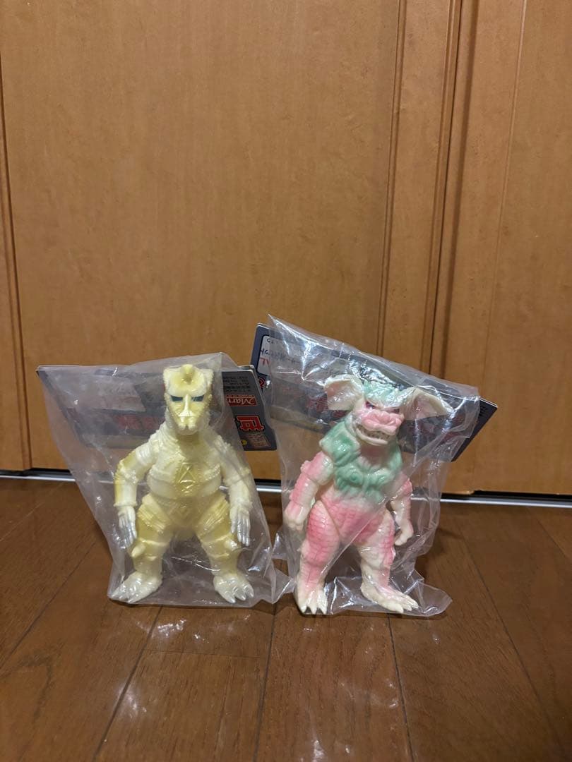 【新品】マーミット メカゴジラ対キングシーサー対決セット