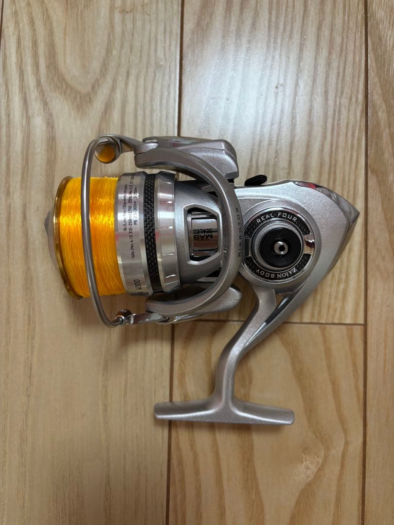 DAIWA CALDIA 4000 ダイワ カルディア リール