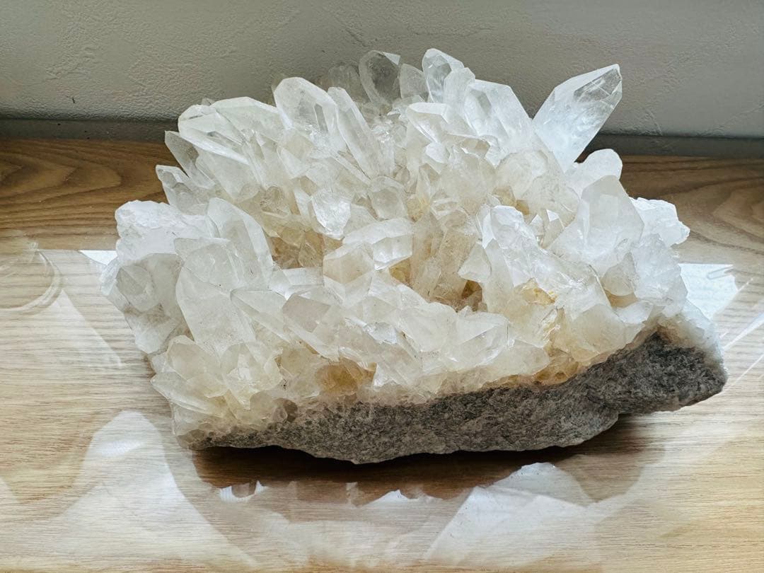 ヒマラヤ産水晶 水晶クラスター　重さ3.0kg