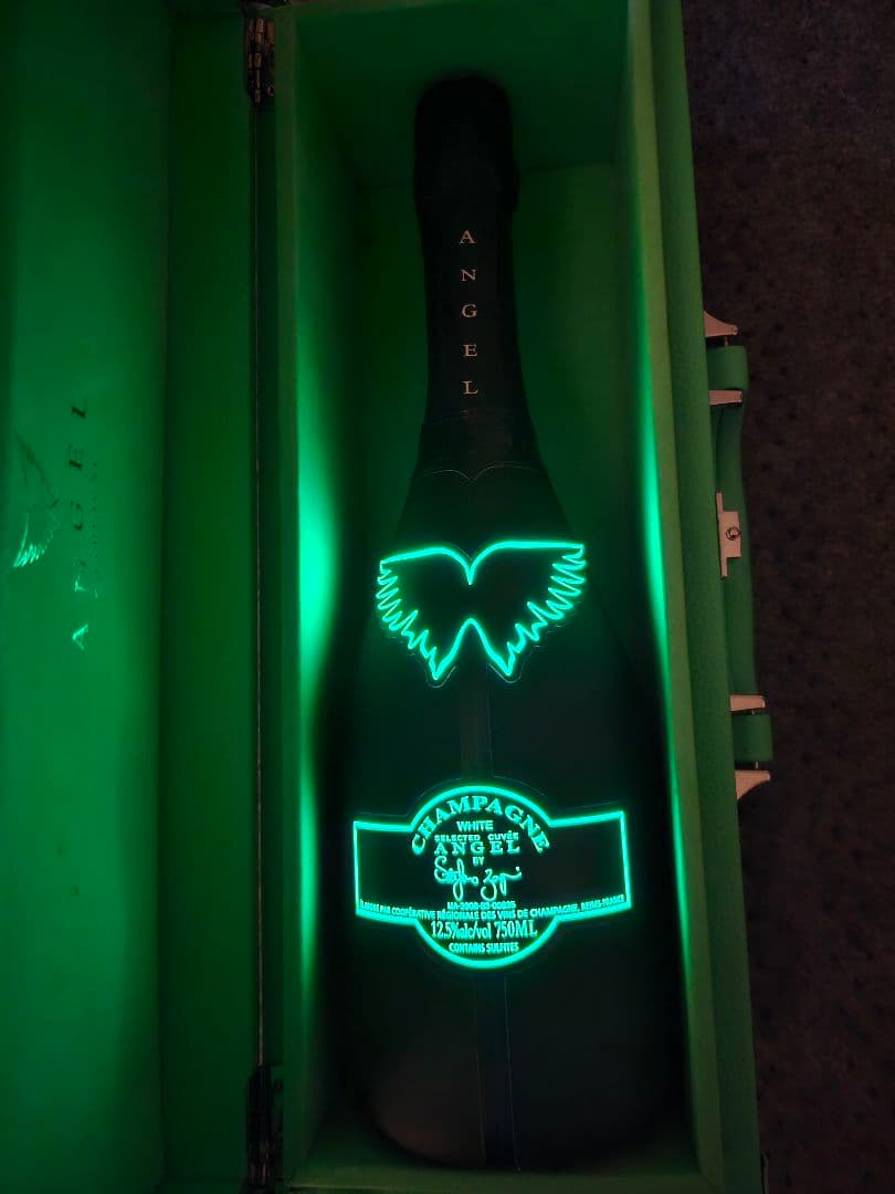 【未開栓】ANGEL シャンパン 専用ケース付き