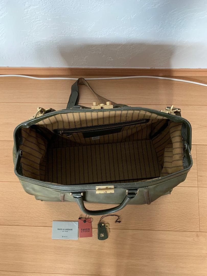 オリーブグリーン レザーボストンバッグ