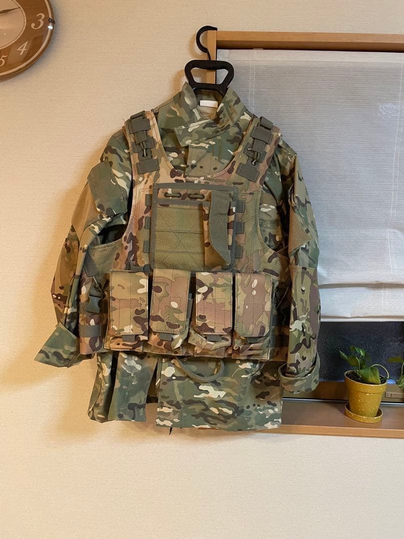 サバゲー、迷彩服、防弾チョッキ