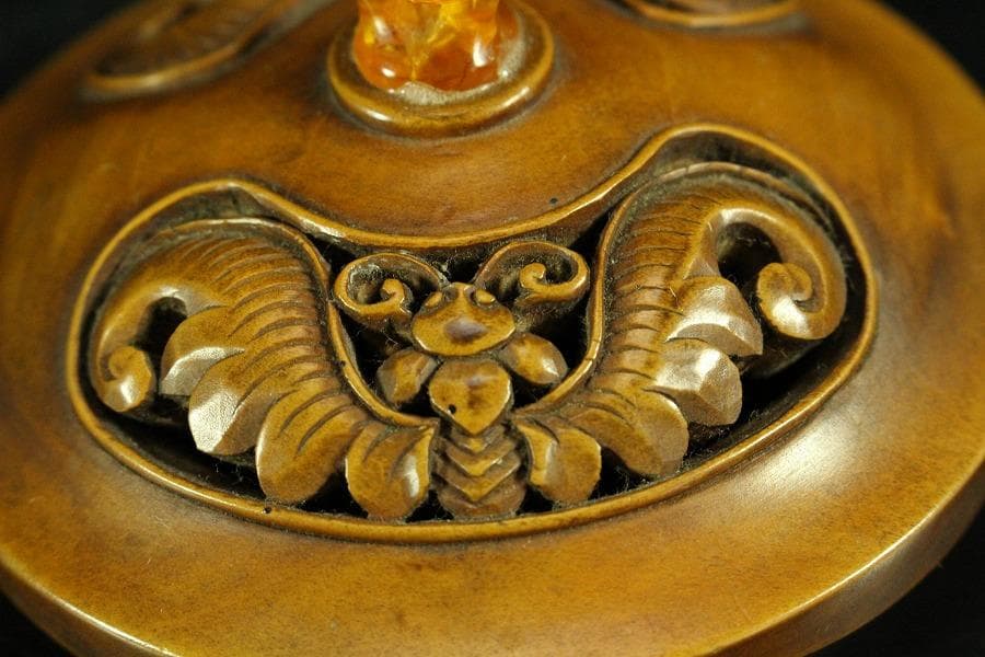 古上野 三足 香炉 黄楊木彫刻火屋 台 香合付(K-A812)