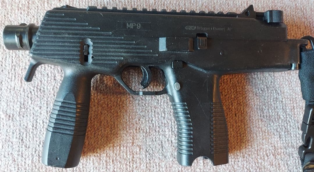 KSC MP9ガスガン　マガジン・サプレッサー・スリングセット(箱なし・現状品)