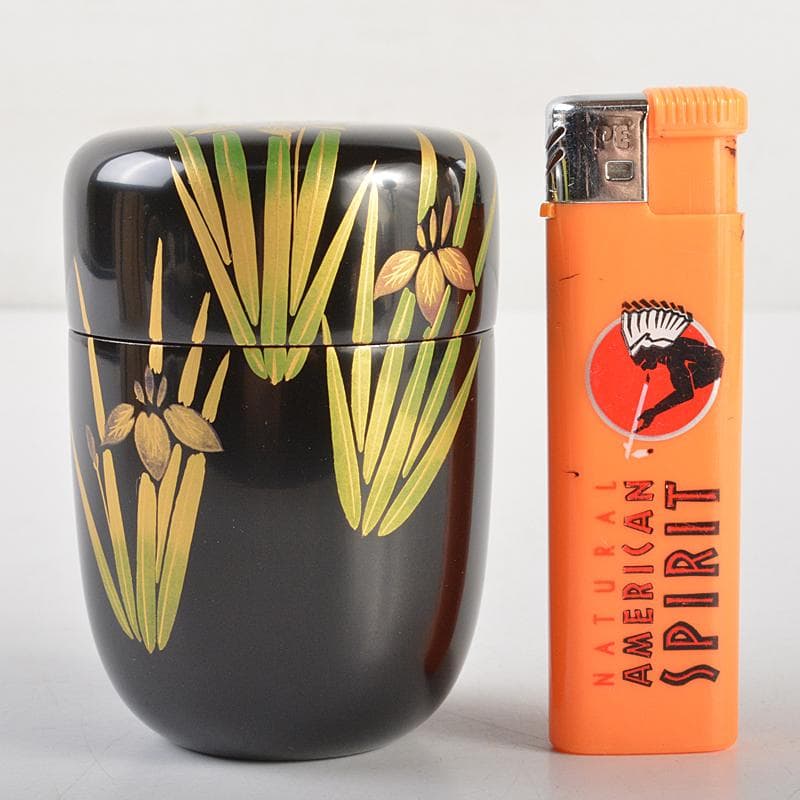 茶道具　塗師　牧田芳祥 作　あやめ蒔絵　長棗　共箱　V　R7229