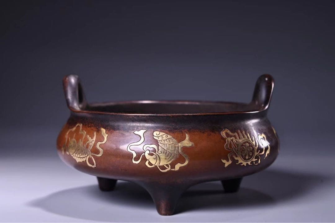 珍品旧蔵収純銅高レリーフ錾刻鎏金吉祥八宝香炉· 仏事用香炉・文房具·置物·稀少品
