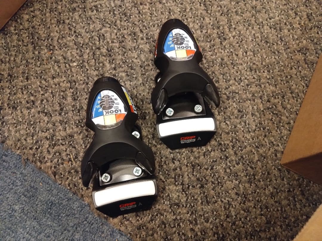 新品未使用★最新モデルLookルックPivot18国内正規品75mmブレーキ