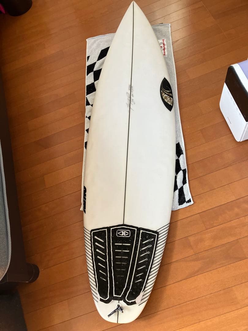 でぽるた〜れ　シャープアイ　OKAY 5'6 21.7L 湘南手渡し