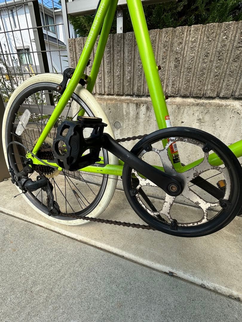 ライムグリーン ミニベロ　ホワイトタイヤ 20インチ ARISE シマノ