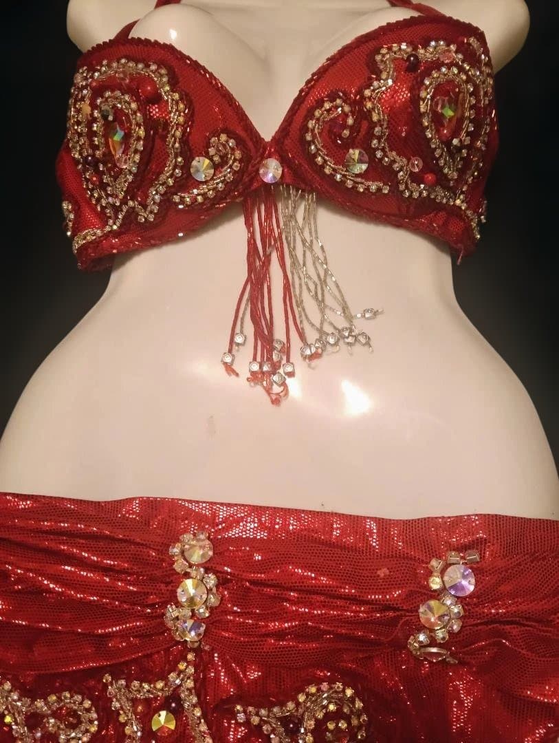 【新品Sale】エジプト製デザイナーズベリーダンス衣装セットメタリック赤