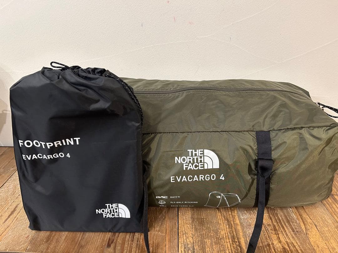 【新品未使用】ノースフェイス　エバカーゴ4&フットプリントセット