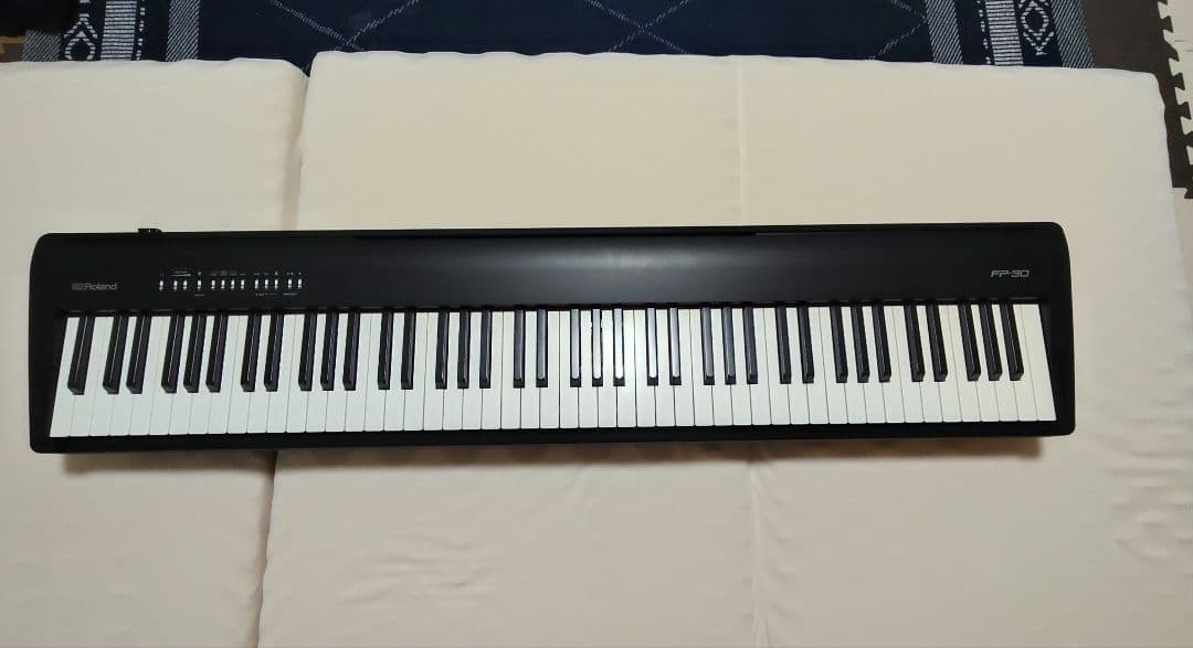 ローランド　Roland FP-30 電子ピアノ 88鍵 ブラック
