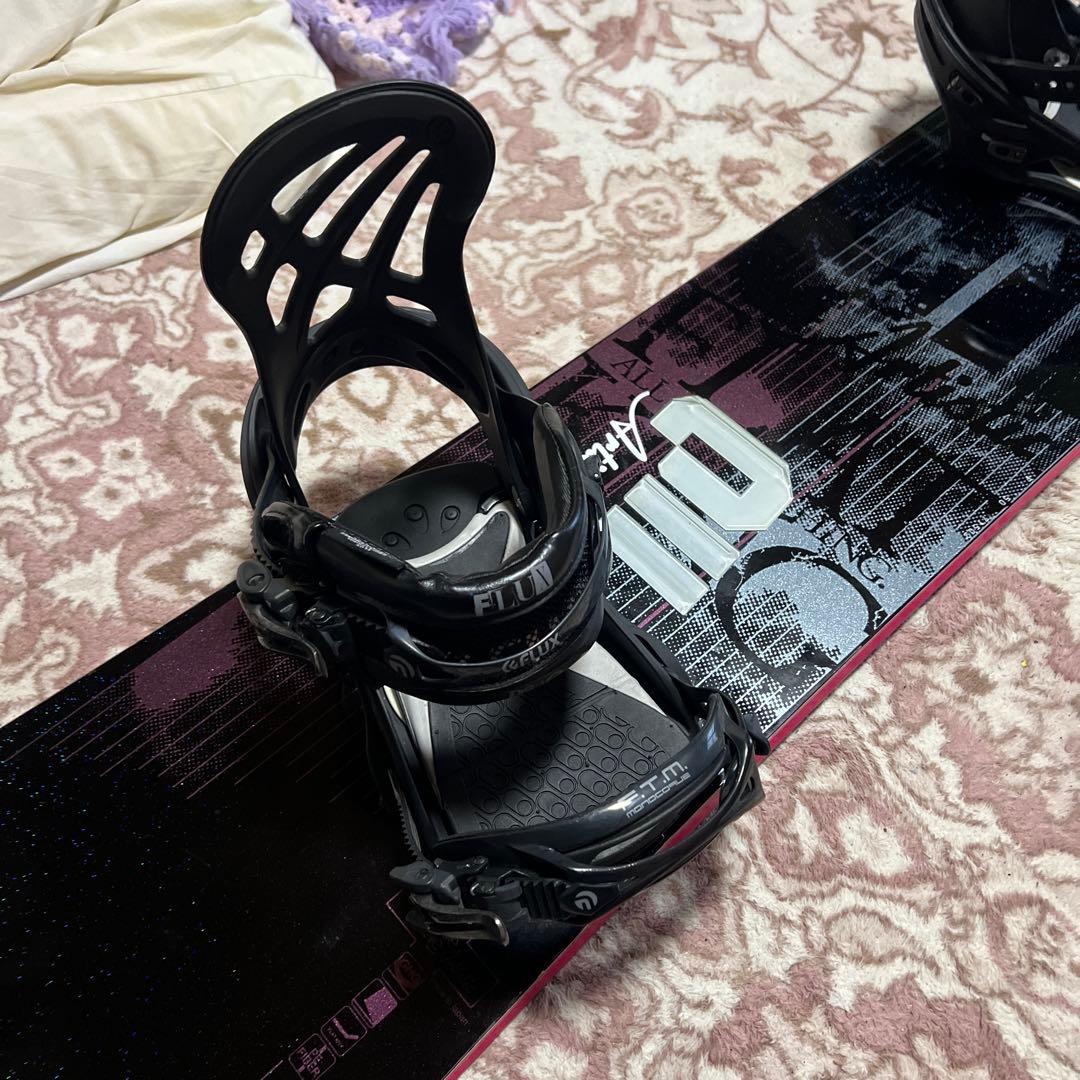 美品 011Artistic FLATKING 150cm スノーボードセット