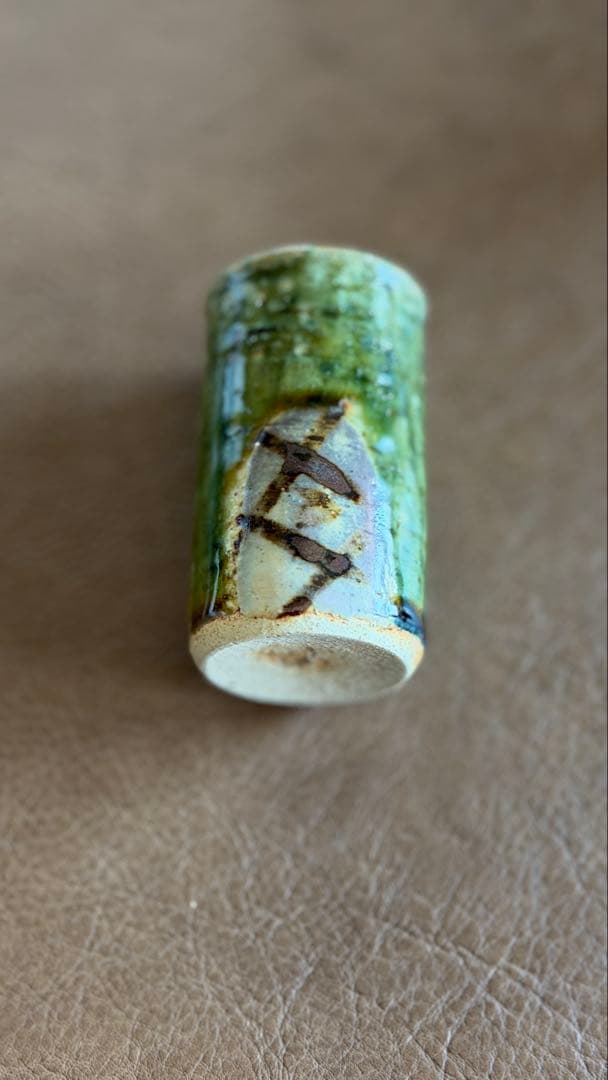 緑と白のグラデーション 陶器