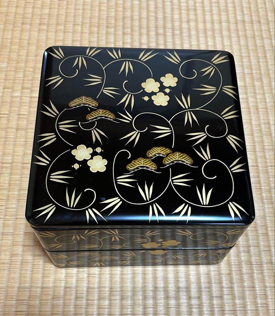 金粉装飾の2段重箱　木製　特製　漆塗り