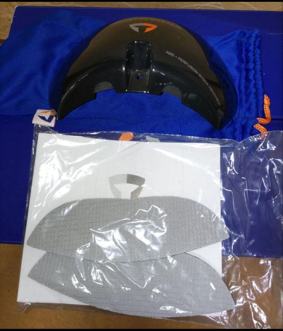 未使用保管品 BRIKO ブリコ VULCANO FIS 対応ヘルメット