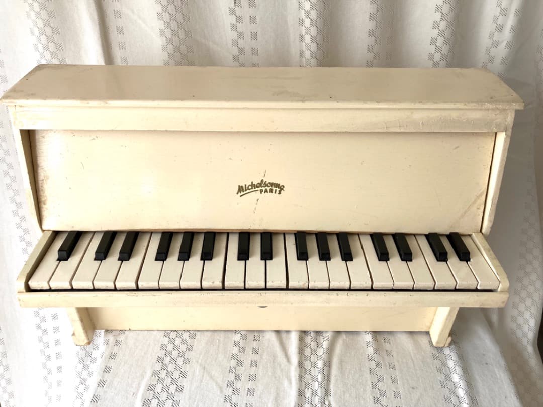 白い Michelsonne PARIS ミシェルソンヌ 37鍵 木製ハンマー