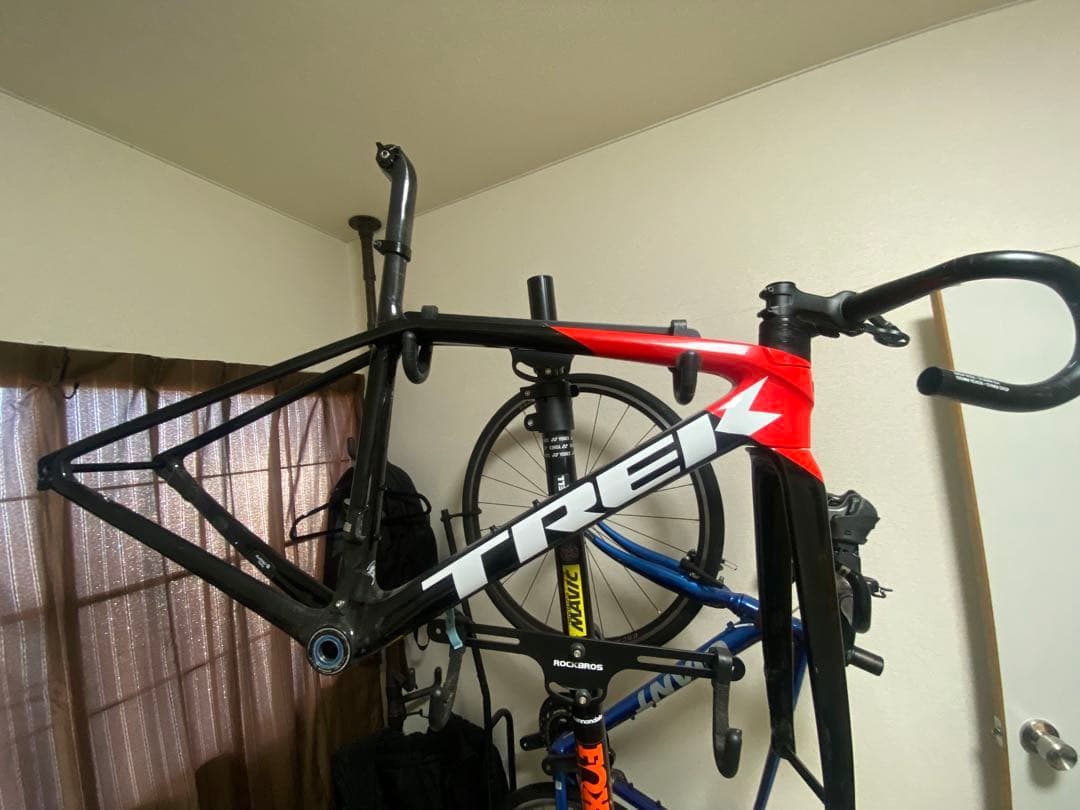 Trek エモンダSL6 フレーム　ホイール付き