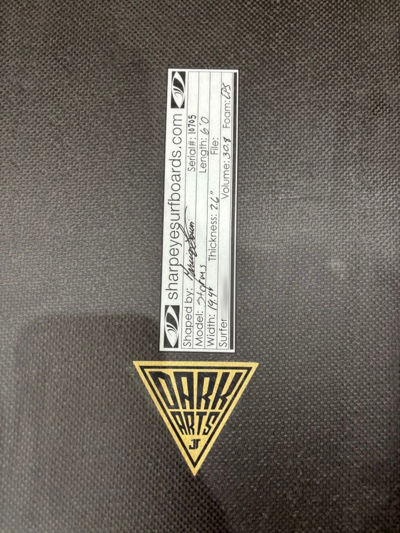 シャープアイダークアーツサーフボード