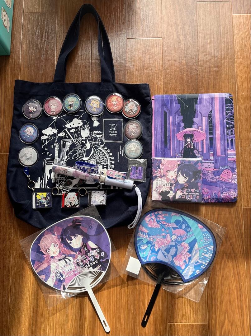 [限定品]多数ツユグッズまとめ売り　アクリルキーホルダー缶バッジ トートバッグ