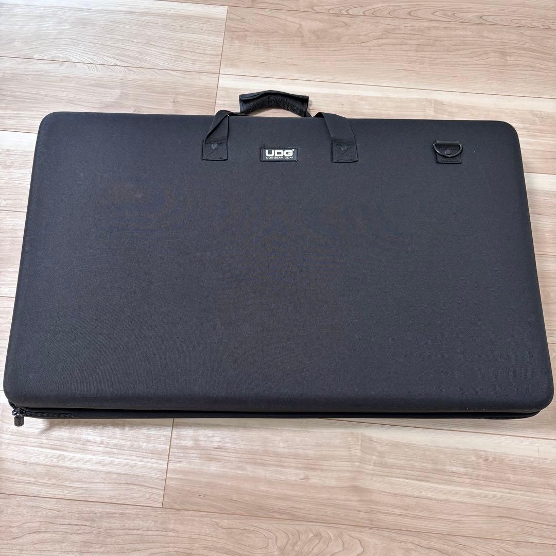 UDGケース　ddj-rev7用　DJコントローラーケース