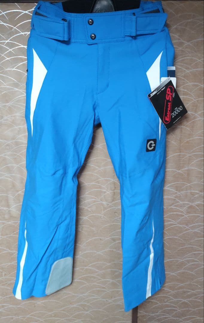 訳有り 新品タグ付き未使用保管品 GOLDWIN ゴールドウイン パンツ