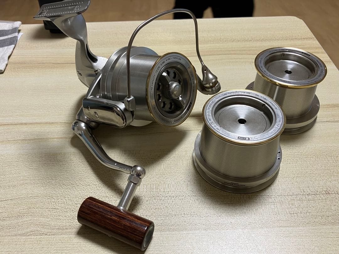 シマノ　スーパーエアロ　テクニウム　替えスプール付き