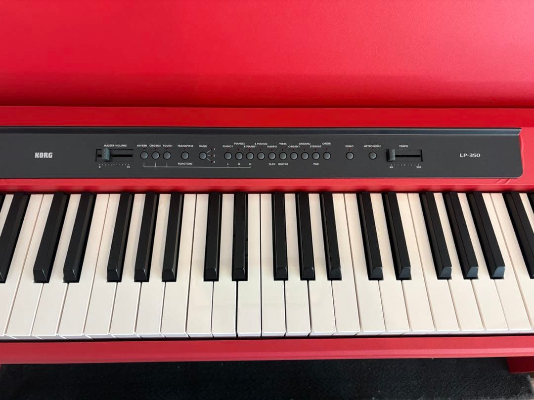 KORG コルグ　LP-350 電子ピアノ赤　88鍵盤　2010年製