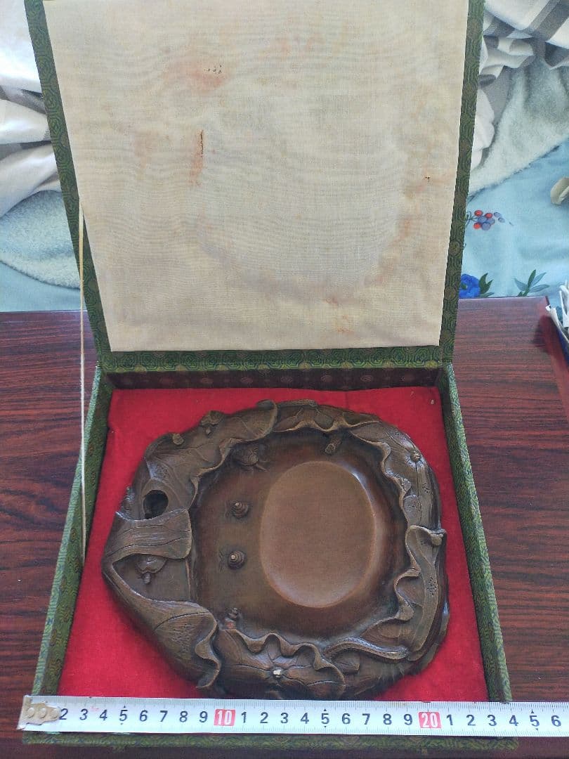 【商品紹介】中国澄泥硯 蓮葉蛙紋 文房四宝