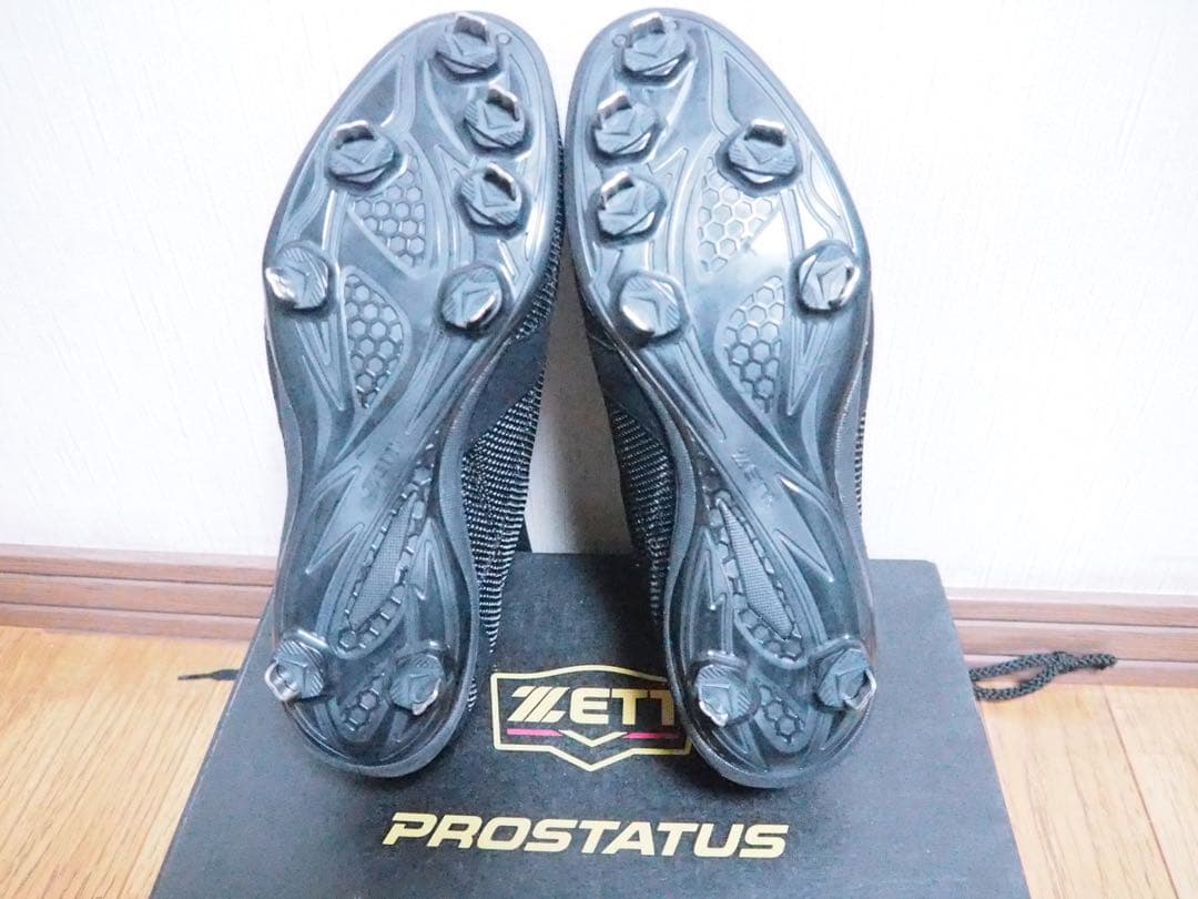 新品未使用【27.5cmゼット　プロステイタス】野球用埋め込み型金具スパイク。