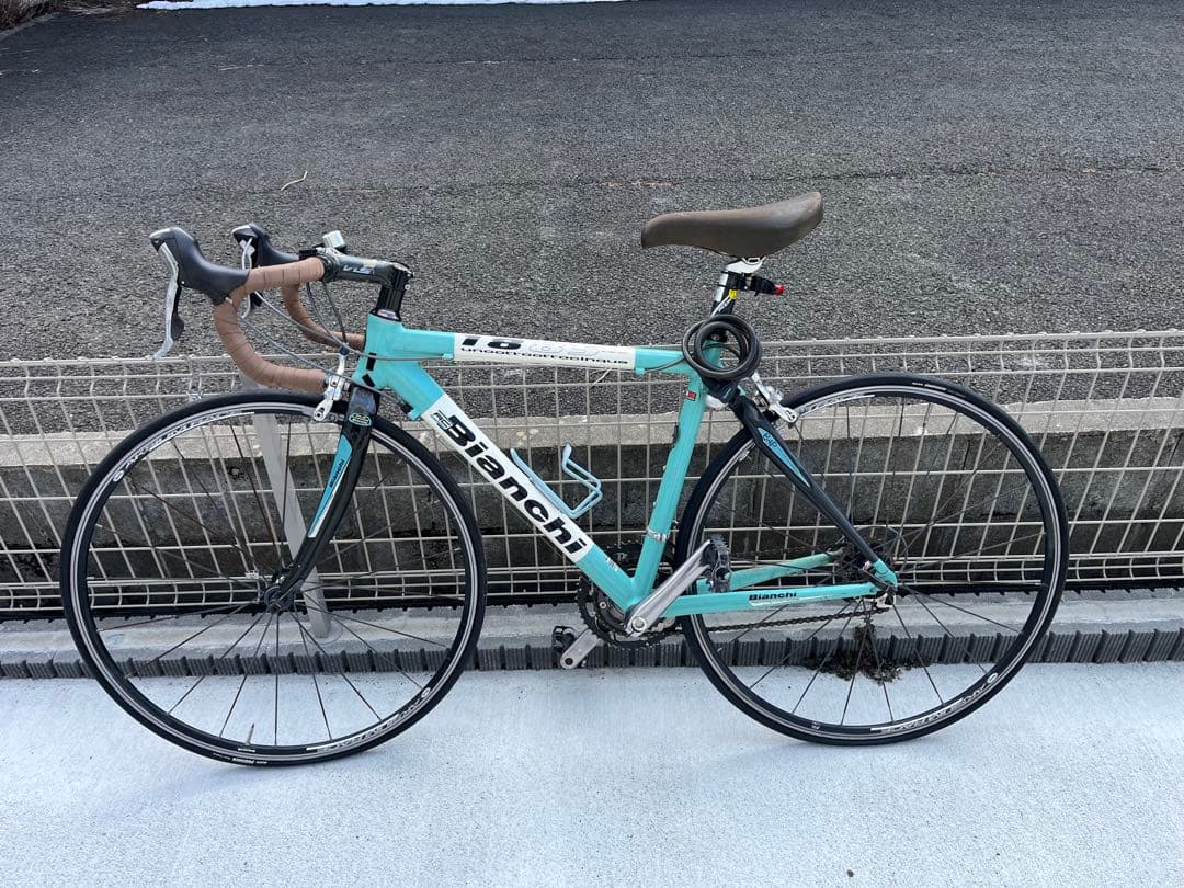Bianchi ロードバイク ターコイズ/ホワイト
