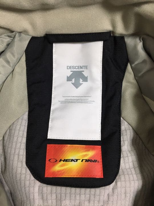 【DESCENTE】スキーウエア（レディース ・Sサイズ）