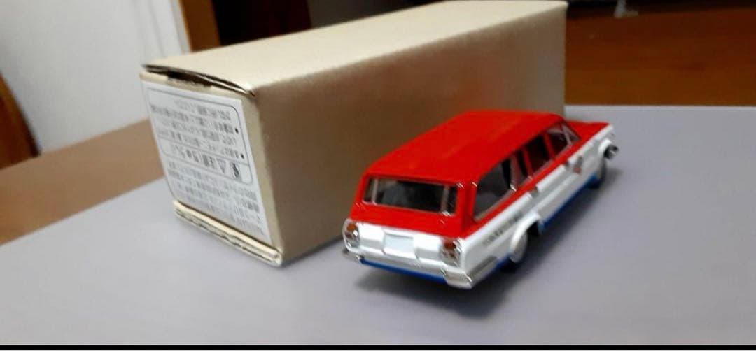 アンチモニー　コレクション　セドリック　バン　日産　サービスカー　1/43