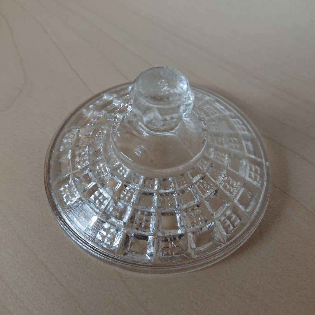 キャンディポット　シュガーポット　ボンボン入れ　プレスガラス　蓋物