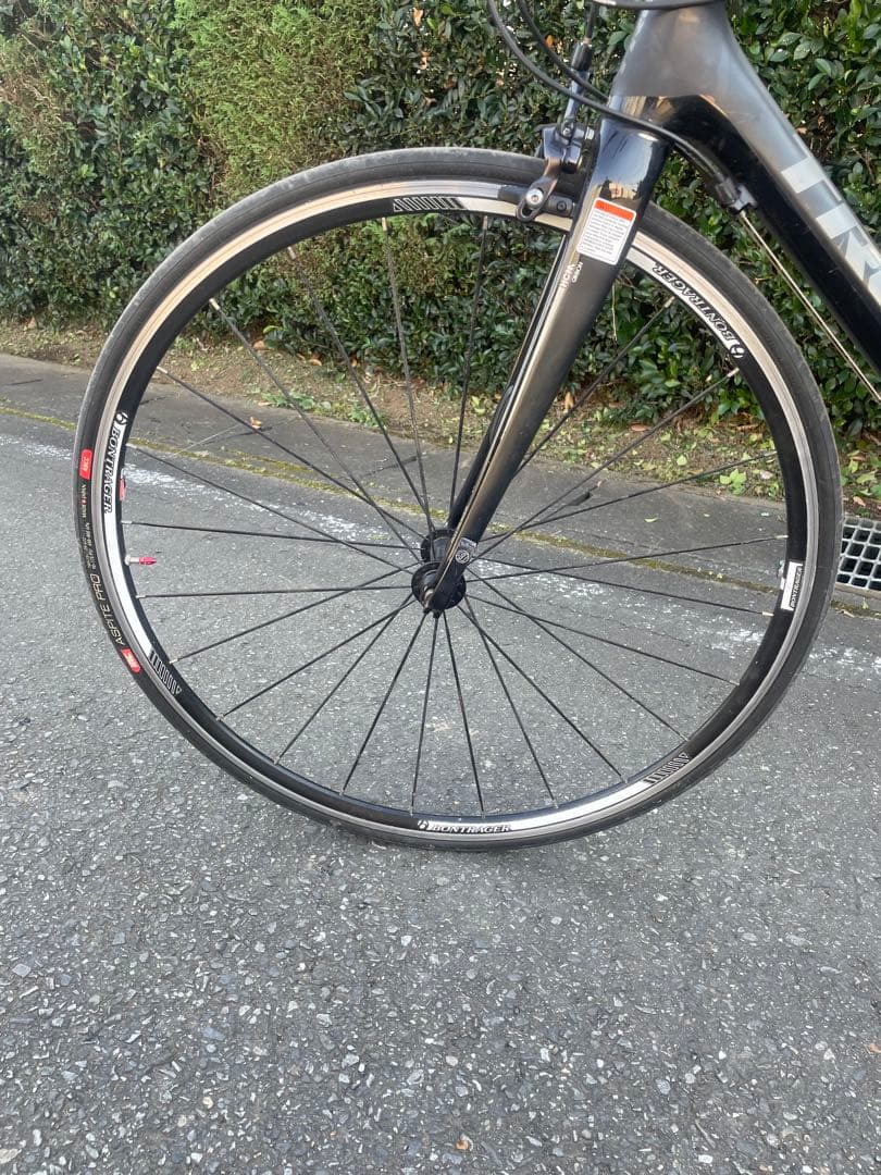 クロスバイク TREK 7.7FX カーボン