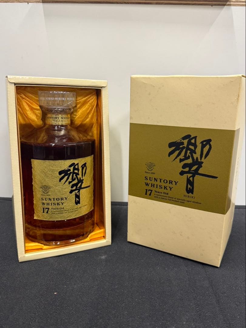 ●希少● 響 SUNTORY WHISKY 17年 箱入り