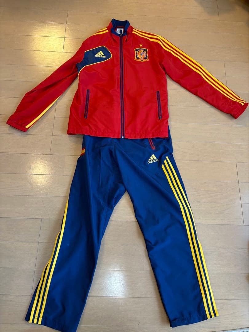 adidas スペイン代表 ピステセット