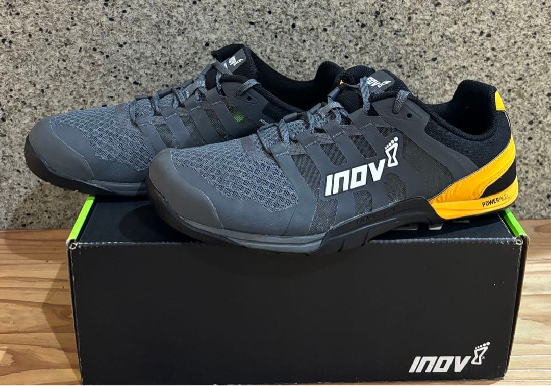 イノヴェイト　トレーニングシューズ　 inov8 inov-8 nike