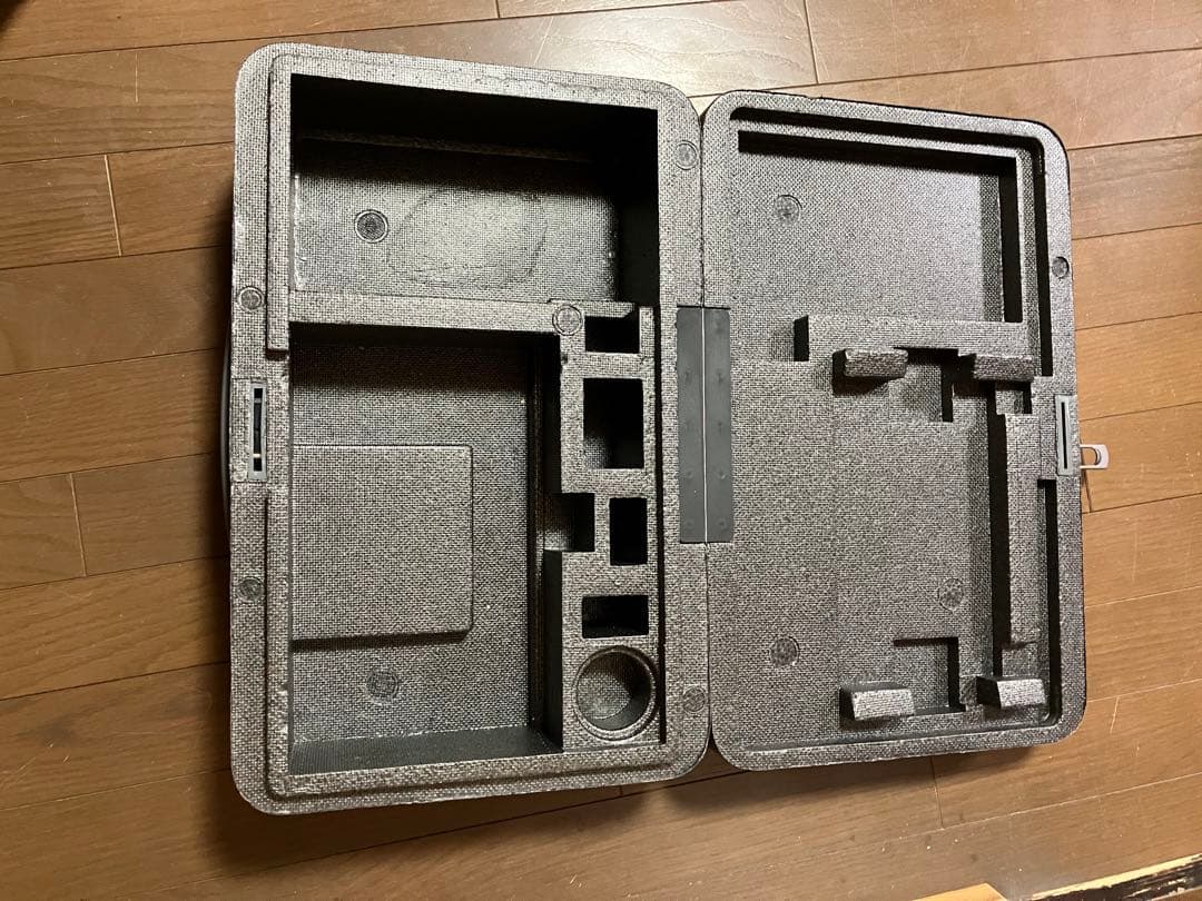 DJI RCPIus送信機ケース　WB37バッテリー