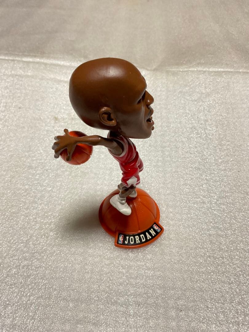1998年／NBA・ジョーダンミニチュア人形。「23」。本体のみ。