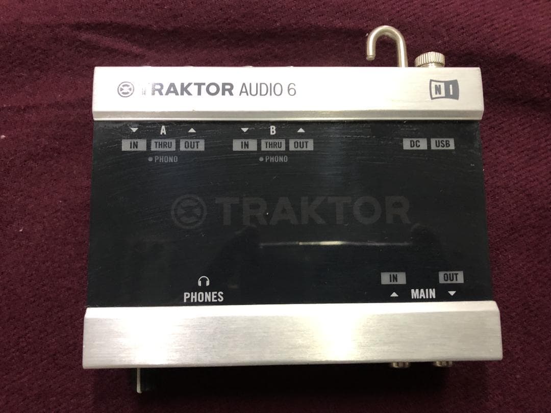 DJ機材 TRAKTOR AUDIO 6