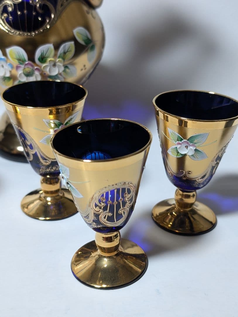 （押し上）BOHEMIA GLASS LASKA デキャンタとショットグラス