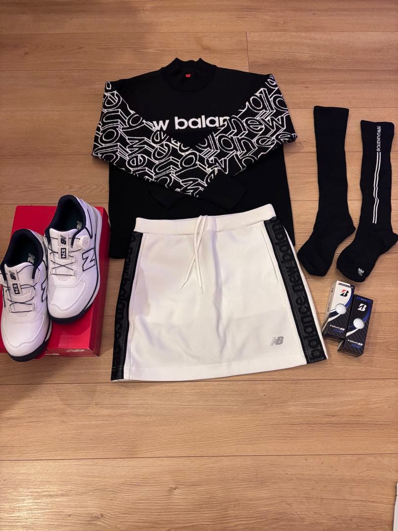 ゴルウェア上下M シューズ、ソックス23.5, ボール、新品未使用