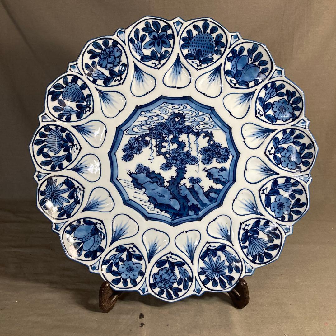 【源右衛門】古伊万里の伝統　日本の名窯　舘林源右衛門作　染付輪花文　輪花形大皿