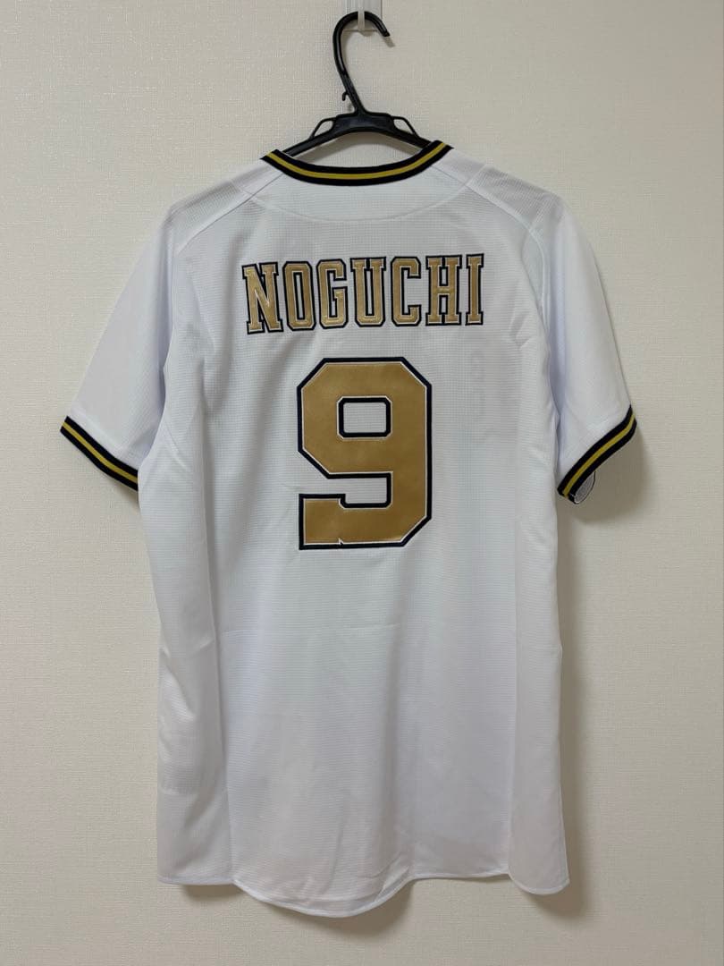 野口智哉　オリックス　ユニフォーム