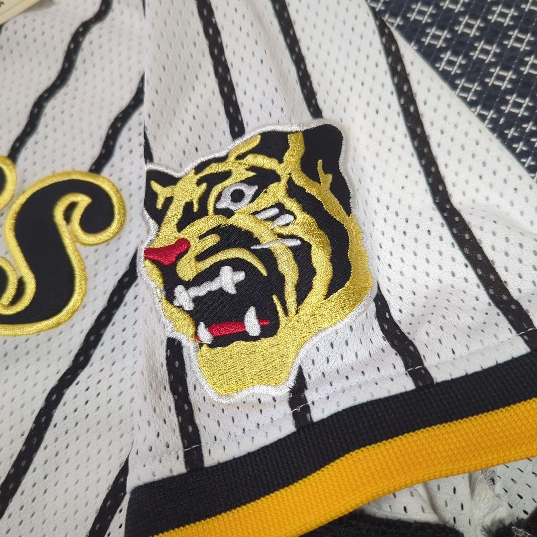 【新品タグ付き】阪神タイガース　復刻ユニフォームLLサイズ　背番号無し