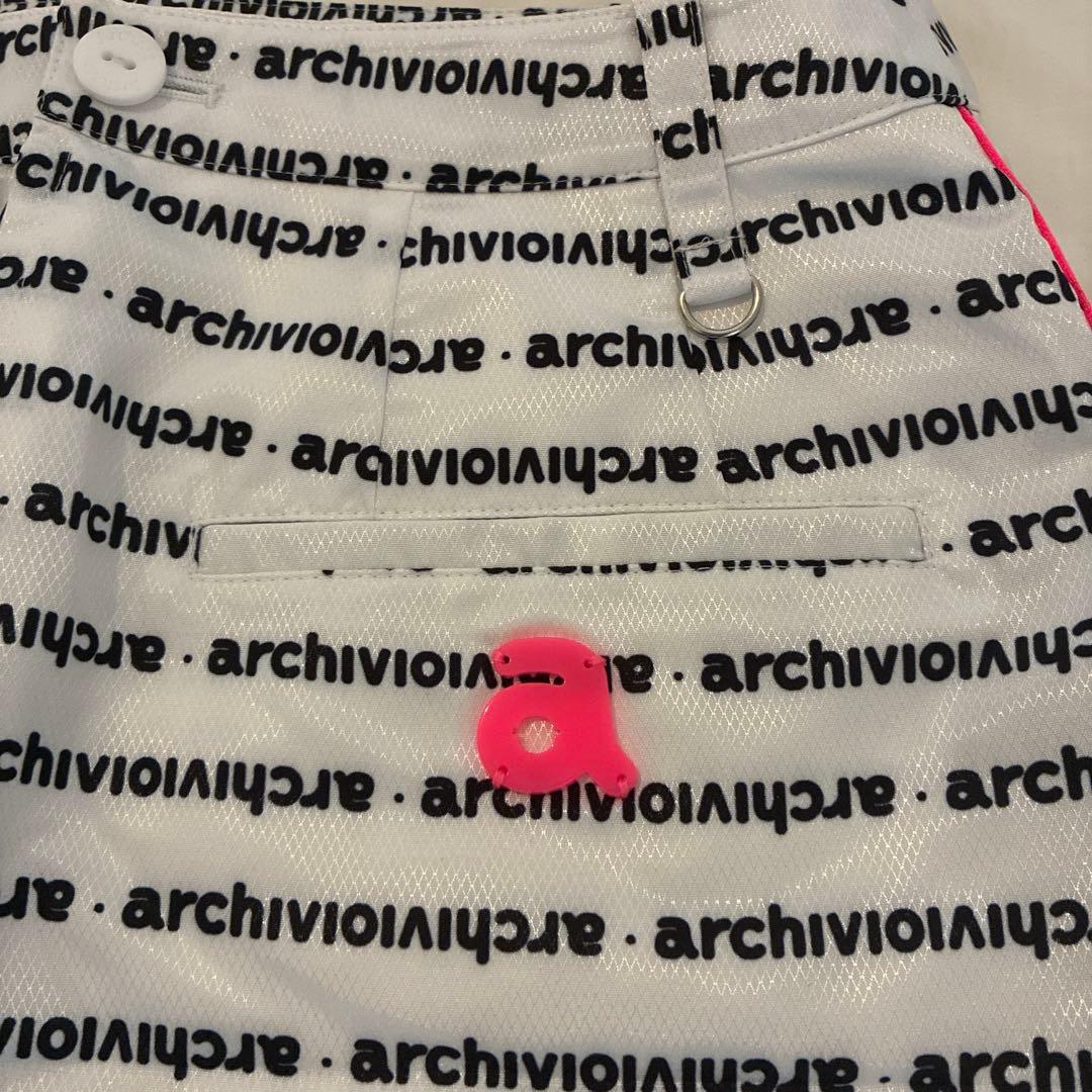 archivio アルチビオ新品　スカート　撥水加工　白　ロゴ柄　総柄　ゴルフ