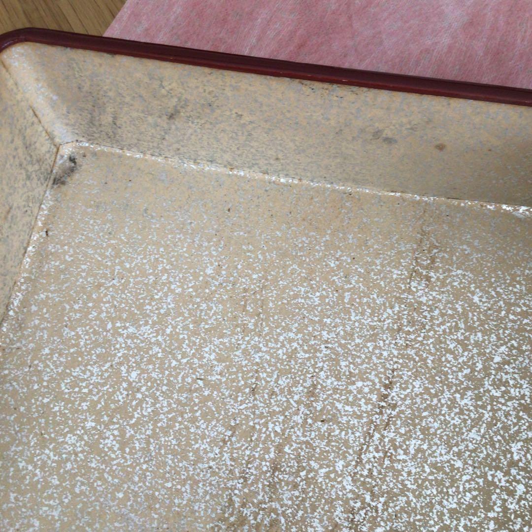 70 年程前の文箱　漆塗り螺鈿模様