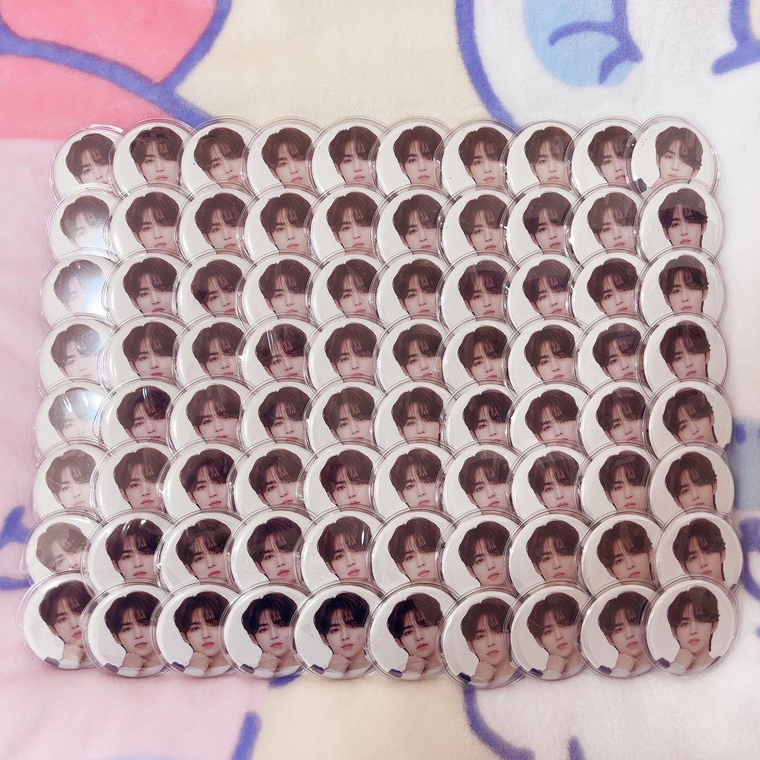 エスクプス 缶バッジ 80点セット